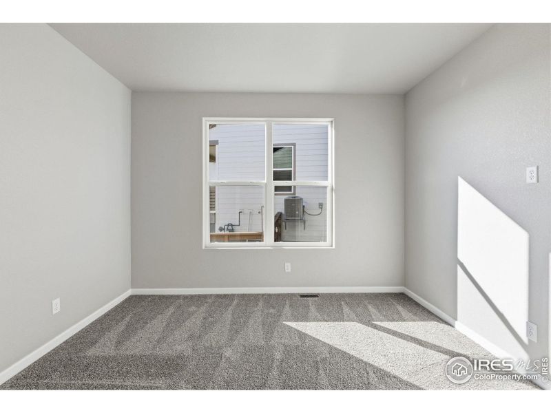 Spacious, unfurnished interior of a new home in Cordovan, Longmont (Image 14).