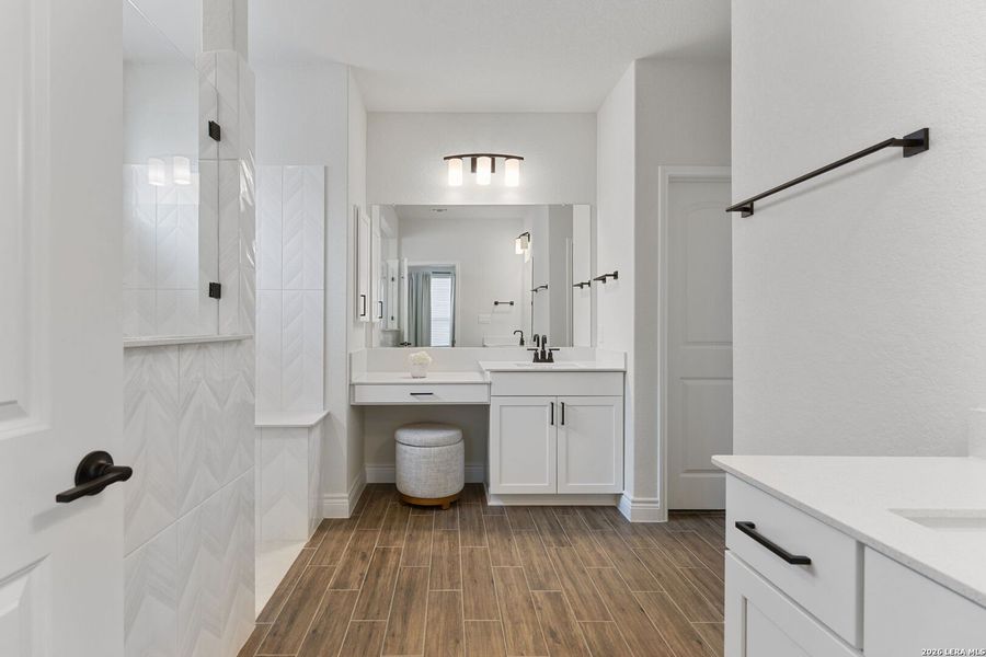 Furnished interior view inside a new home in Sendero at Veramendi, New Braunfels (Image 17).