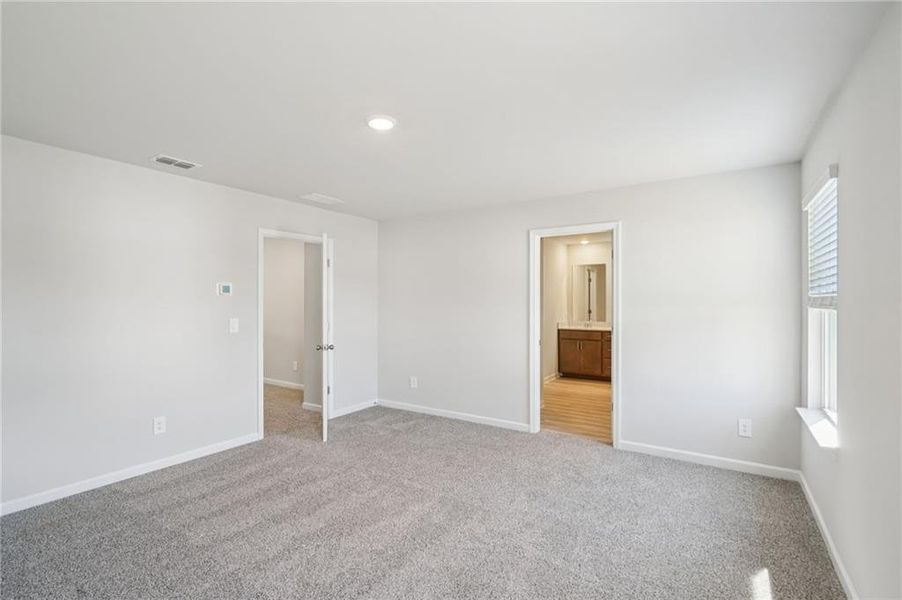 Spacious, unfurnished interior of a new home in Martin Springs - Reserve Series, Lawrenceville (Image 15).