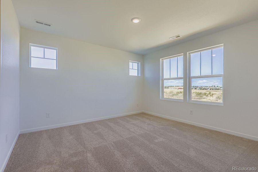 Spacious, unfurnished interior of a new home in , Thornton (Image 11).