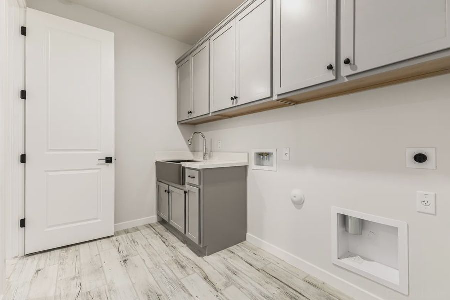 Furnished interior view inside a new home in Forté at Granite Vista, Waddell (Image 15).