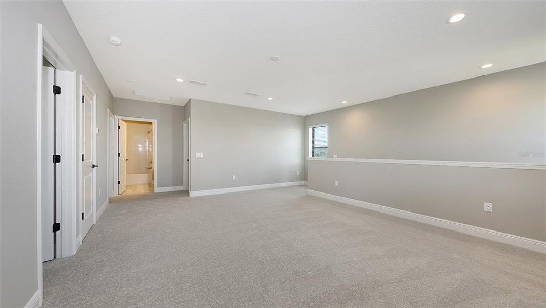 Spacious, unfurnished interior of a new home in Palm Grove, Lakewood Ranch (Image 20).