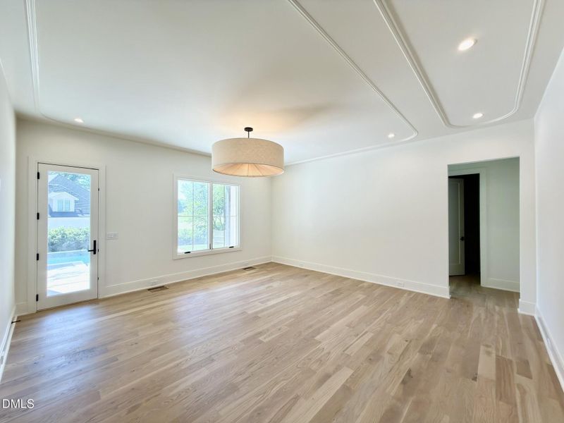 EF77797D-BE13-4EF7-B279-3B05274DA219_1_1