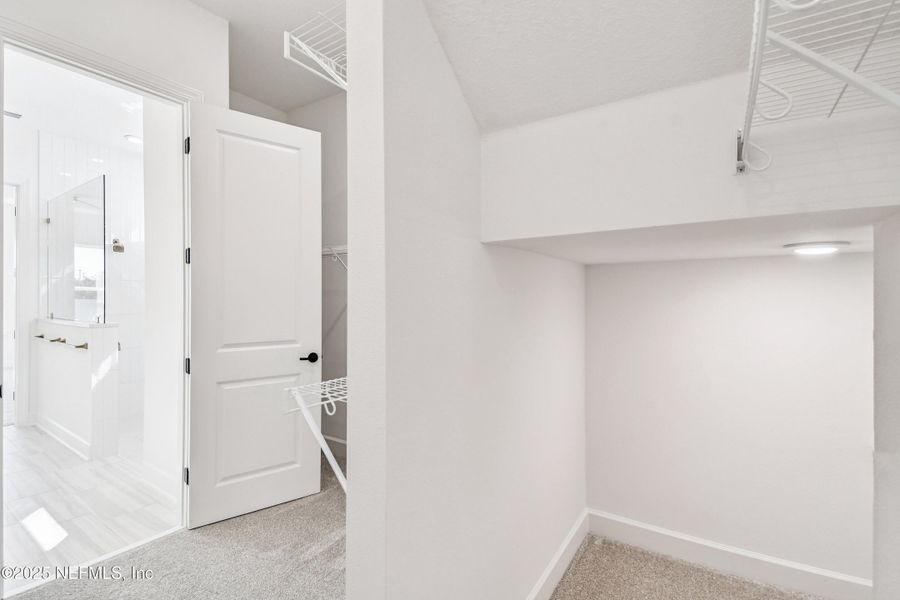 Spacious, unfurnished interior of a new home in Crosswinds 40’, Ponte Vedra (Image 16).