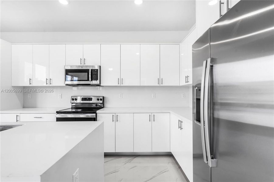 Furnished interior view inside a new home in Chloe's Estates, Miami (Image 9).