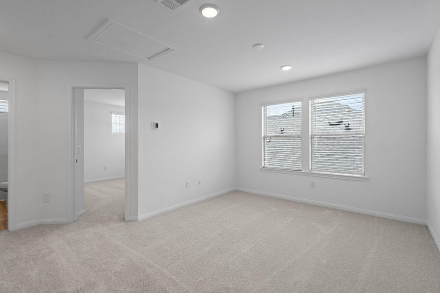 Spacious, unfurnished interior of a new home in Ellerden, Tomball (Image 16). Spacious, unfurnished interior of a new home in Ellerden, Tomball (Image 16).