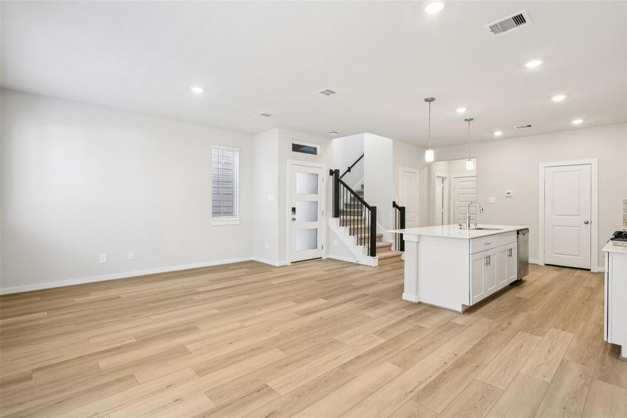 Spacious, unfurnished interior of a new home in Pinewood Trails - City Series, Atascocita (Image 31).