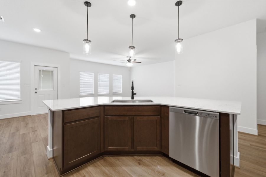 Furnished interior view inside a new home in Sierra Vista, Rosharon (Image 8).