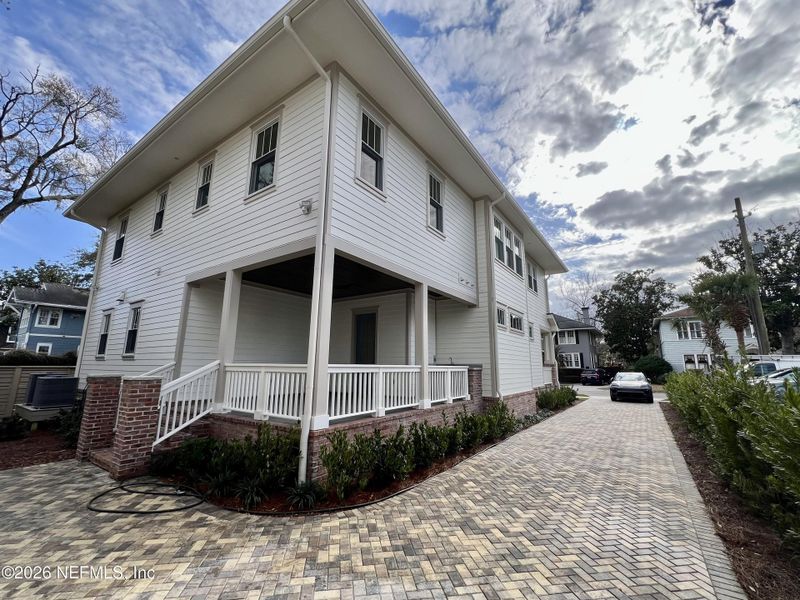 Exterior details and patio area of a home in , Jacksonville (Image 39).