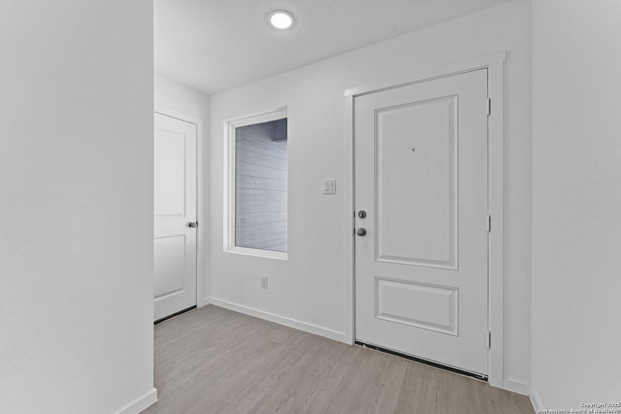 Spacious, unfurnished interior of a new home in Waterwheel: Cottage Collection, San Antonio (Image 16).