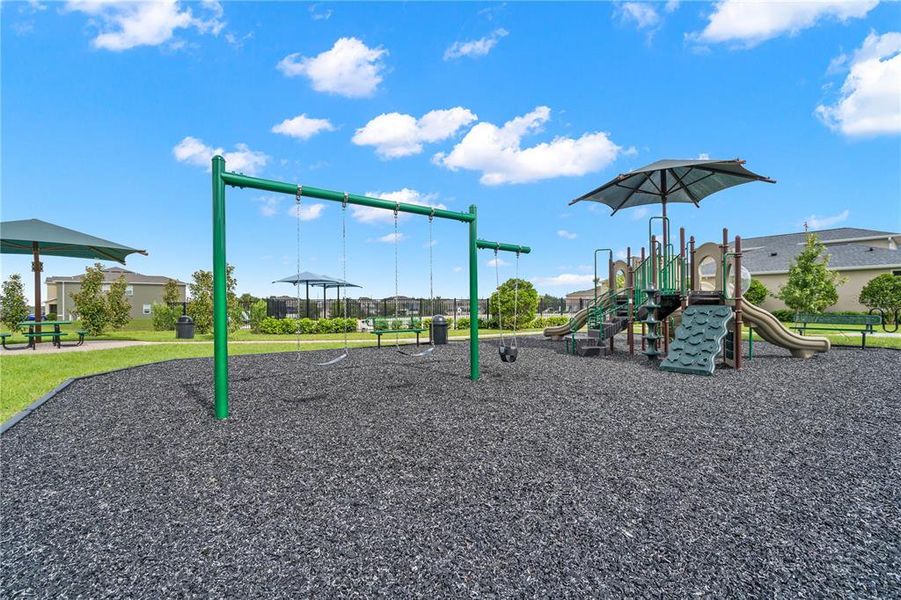 Community amenities in , Davenport (Image 25).