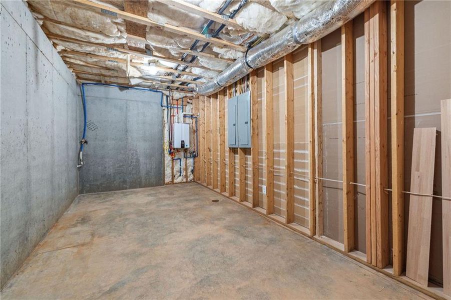 Spacious, unfurnished interior of a new home in , Flowery Branch (Image 20).