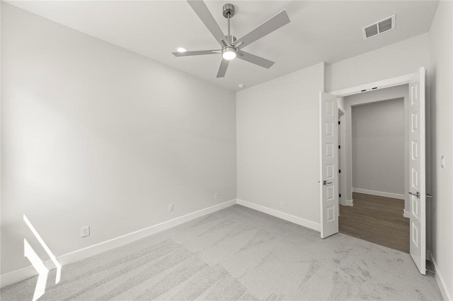 Spacious, unfurnished interior of a new home in The Highlands, Rockwall (Image 12). Spacious, unfurnished interior of a new home in The Highlands, Rockwall (Image 12).