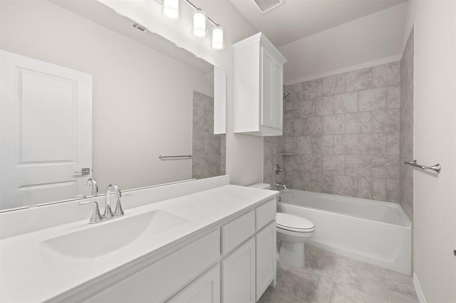 DFW-Summer Crest-Concept 1790-4553 Lyre Leaf Drive- Bathroom -Risewell Homes-1