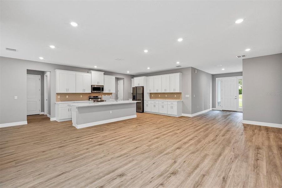 Spacious, unfurnished interior of a new home in , Homosassa (Image 16). Spacious, unfurnished interior of a new home in , Homosassa (Image 16).