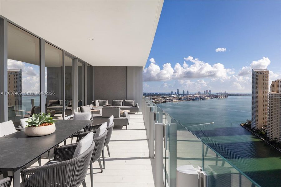 Condo located in Miami, FL showcasing its design and architecture (Image 35). Condo located in Miami, FL showcasing its design and architecture (Image 35).