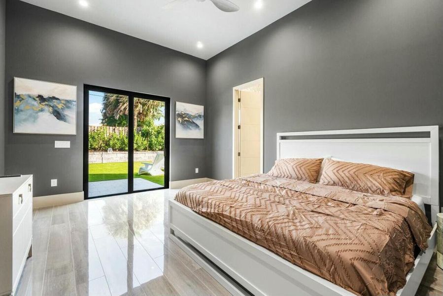 MODEL HOME FURNISHED KING MODEL HOME FURNISHED KING