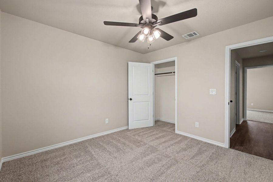 Spacious, unfurnished interior of a new home in , Burnet (Image 16).