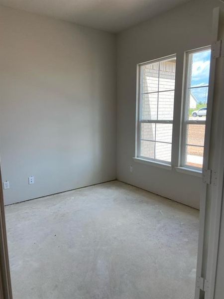 Image 10 of a home in Hillview Addition.