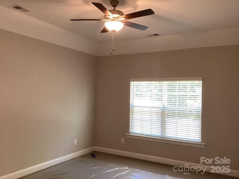 Spacious, unfurnished interior of a new home in , Harrisburg (Image 23).