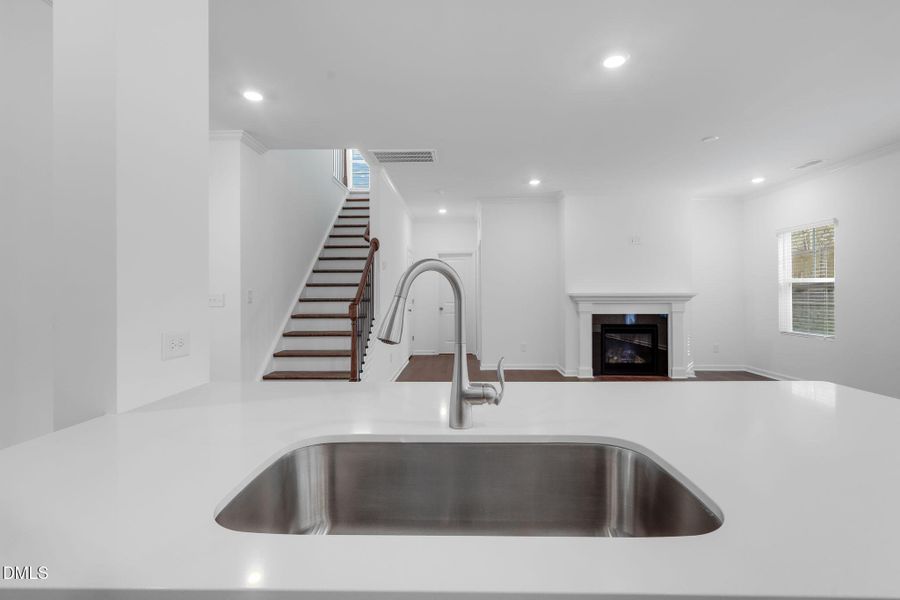 SUN_SherriDowns_Pic_Leighton-23