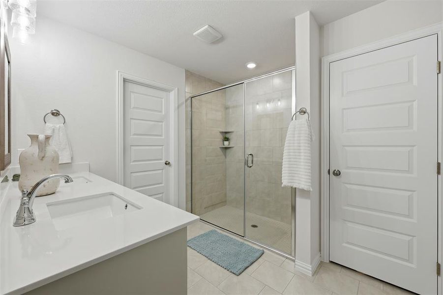 Ensuite Primary Bathroom