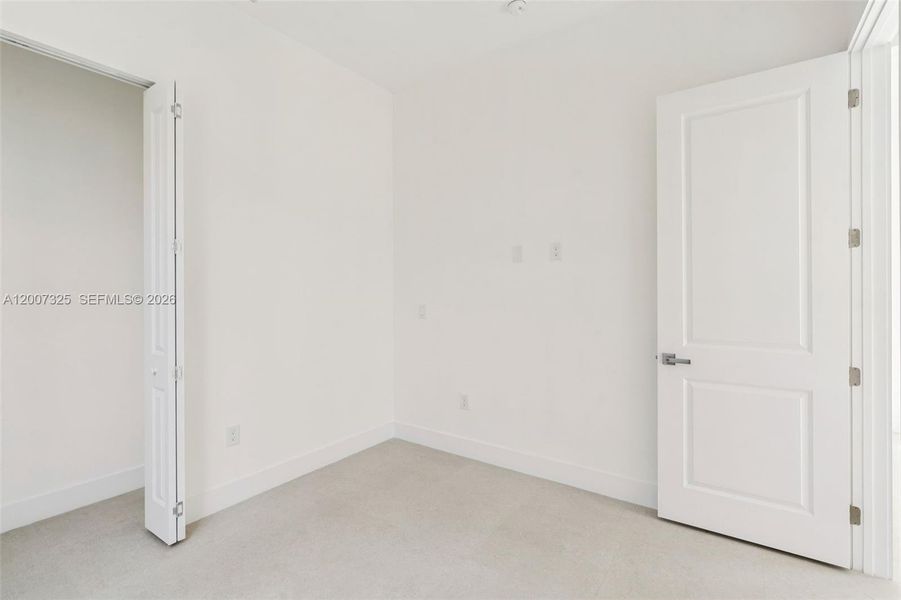 Spacious, unfurnished interior of a new home in , Fort Lauderdale (Image 43). Spacious, unfurnished interior of a new home in , Fort Lauderdale (Image 43).