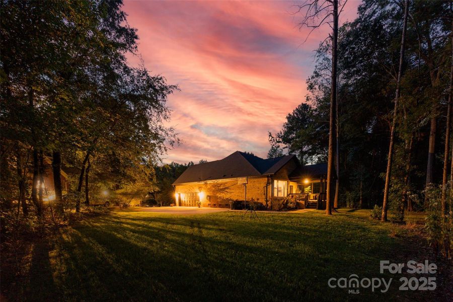 Image 39 of a home in .