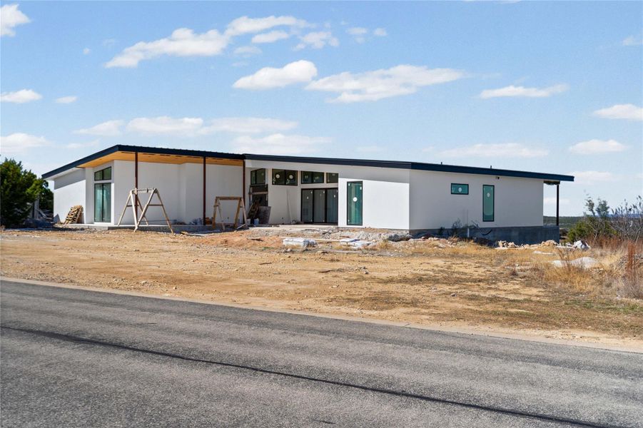 Image 10 of a home in .