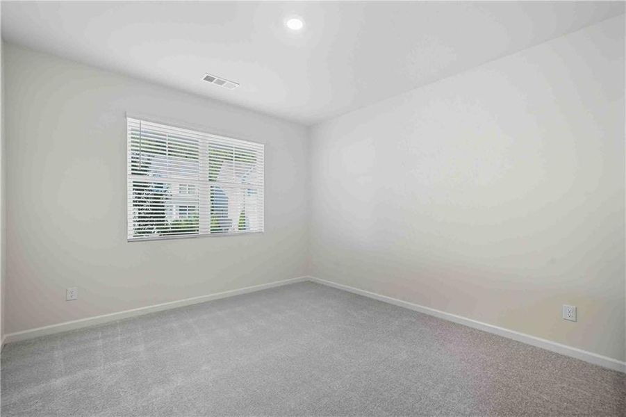 Spacious, unfurnished interior of a new home in , Dawsonville (Image 18).