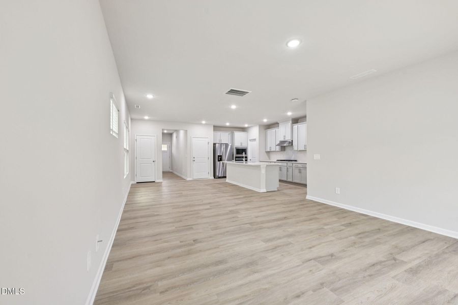 9-web-or-mls-Raleigh - Oak Manor - 608 R