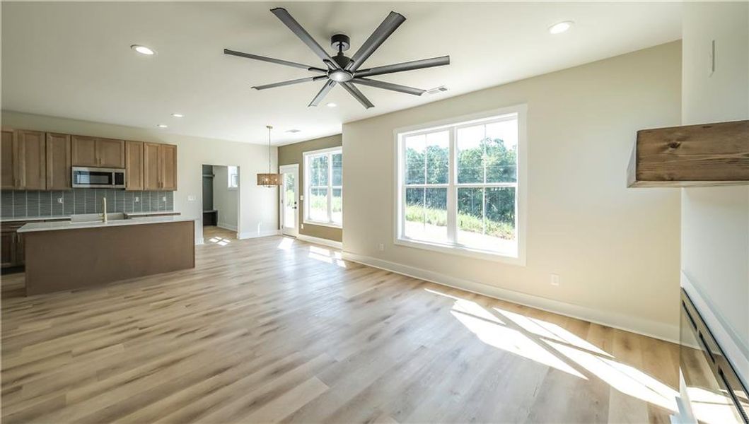 Spacious, unfurnished interior of a new home in , Bremen (Image 25).