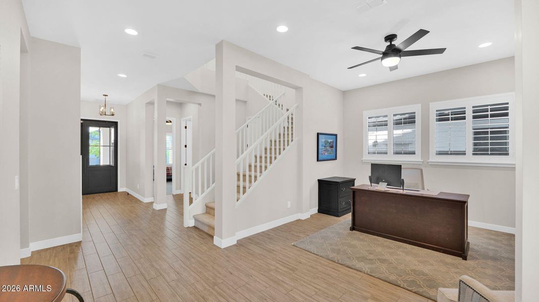 42-web-or-mls-P1486310 42-web-or-mls-P1486310