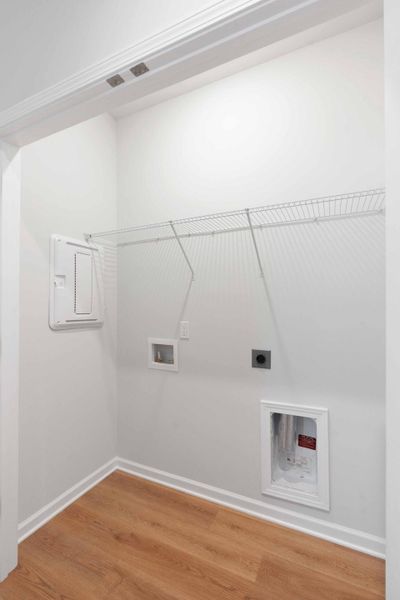 Spacious, unfurnished interior of a new home in , North Charleston (Image 25).