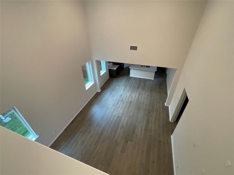 Spacious, unfurnished interior of a new home in Elevon, Lavon (Image 16).