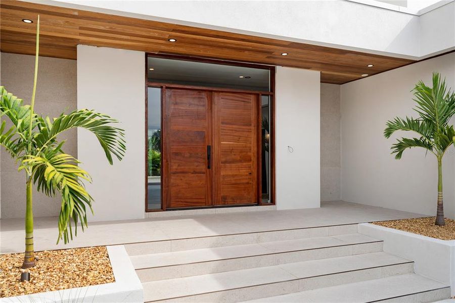 Exterior details and patio area of a home in , Sarasota (Image 34).