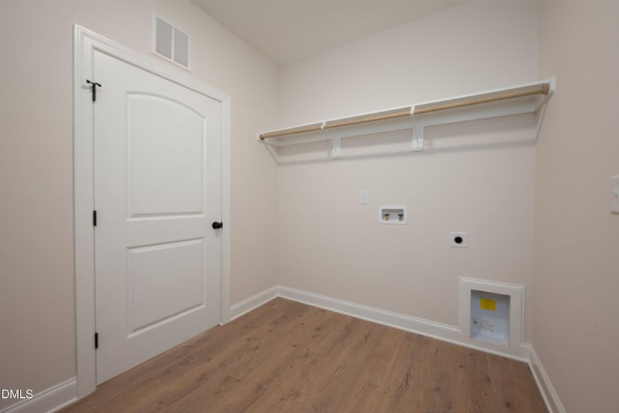 2275 Peachtree-42-25