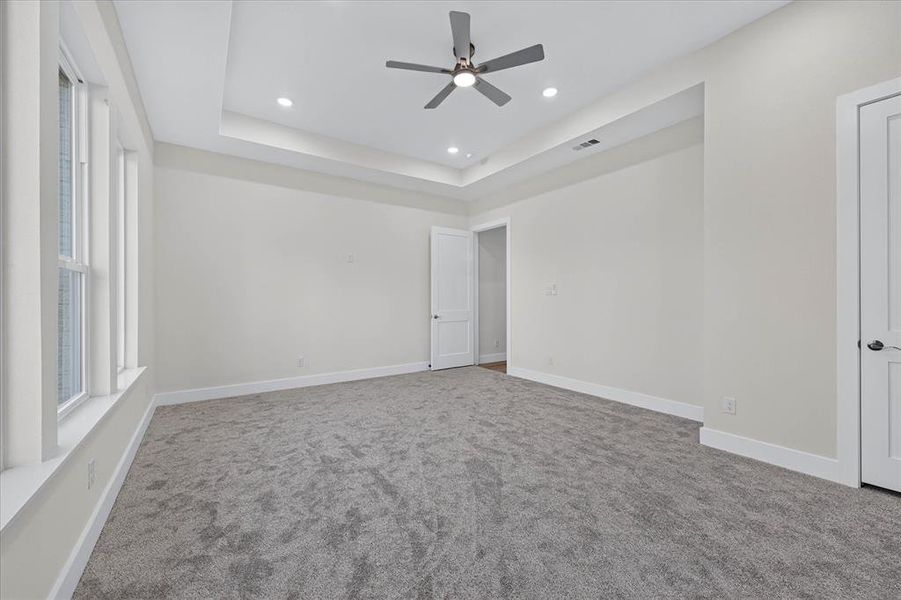 Spacious, unfurnished interior of a new home in , Rowlett (Image 23). Spacious, unfurnished interior of a new home in , Rowlett (Image 23).