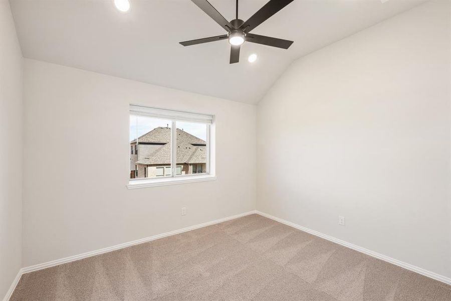 Spacious, unfurnished interior of a new home in Creekview Meadows, Pilot Point (Image 28).