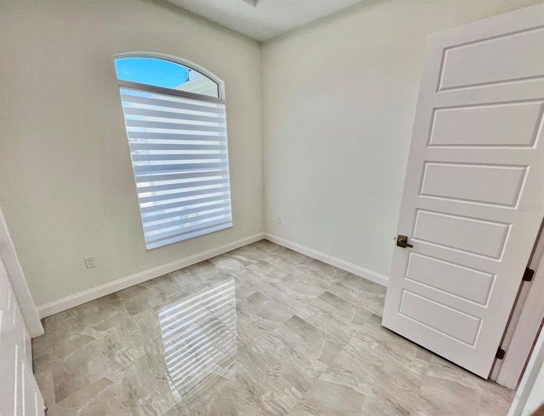 Spacious, unfurnished interior of a new home in , Rotonda West (Image 36).