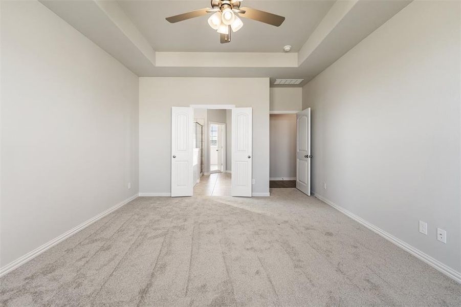 Spacious, unfurnished interior of a new home in Hillcrest Meadows North, Decatur (Image 20).
