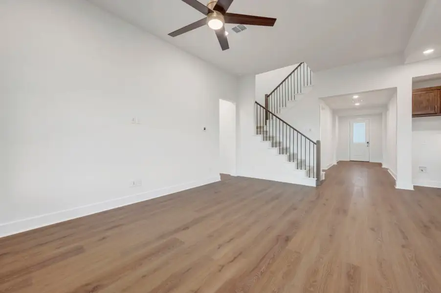 Spacious, unfurnished interior of a new home in LaPrelle, Fort Worth (Image 19).