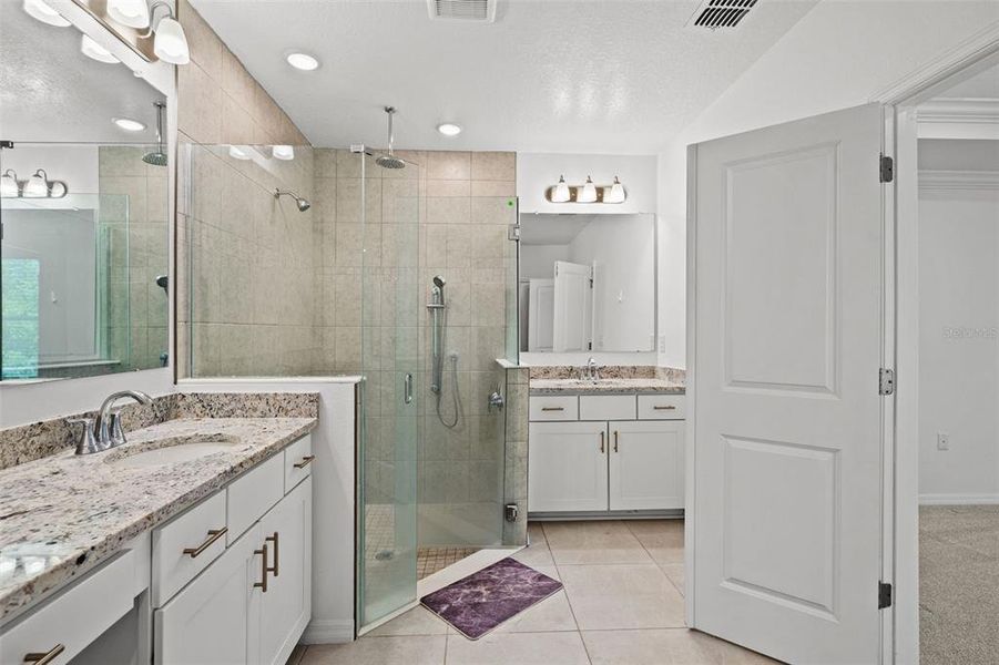 Furnished interior view inside a new home in , Weeki Wachee (Image 12).