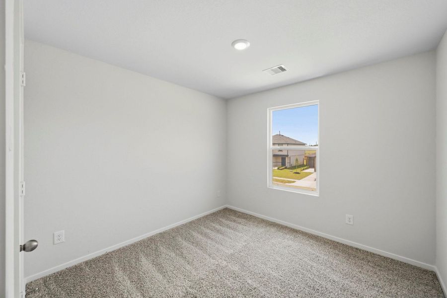 Spacious, unfurnished interior of a new home in Sunset Valley, Hockley (Image 15).