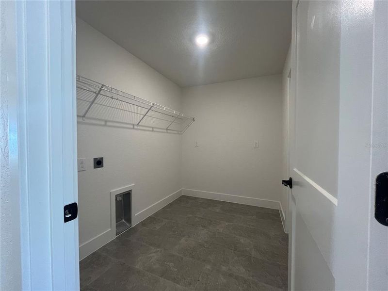 Spacious, unfurnished interior of a new home in Orange Blossom Hills, Summerfield (Image 15).