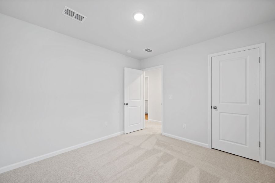 Spacious, unfurnished interior of a new home in Grand Arbor, Blythewood (Image 14).