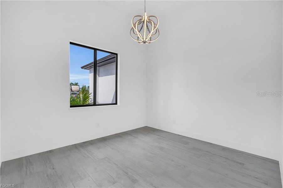 Spacious, unfurnished interior of a new home in , Port Charlotte (Image 22).