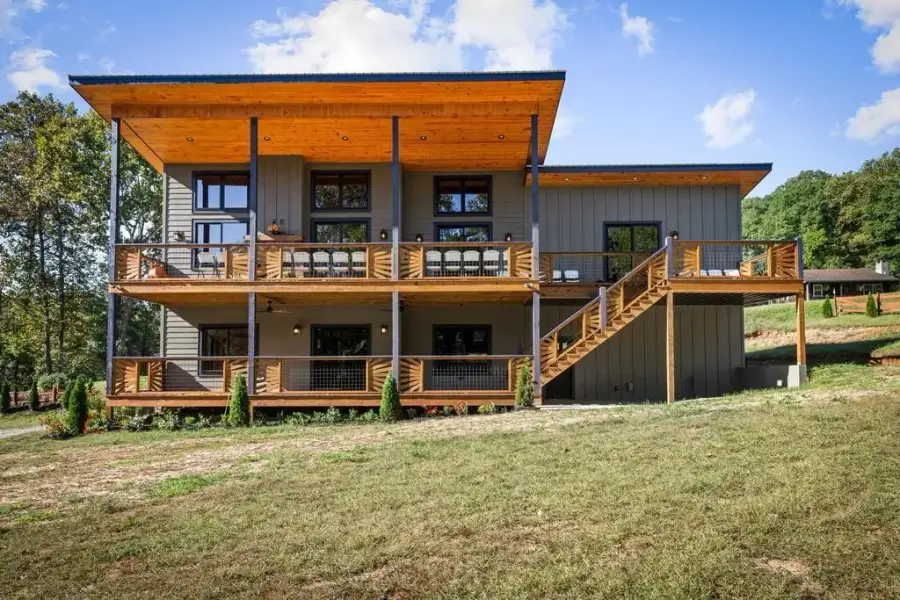 Exterior details and patio area of a home in , Blue Ridge (Image 29).