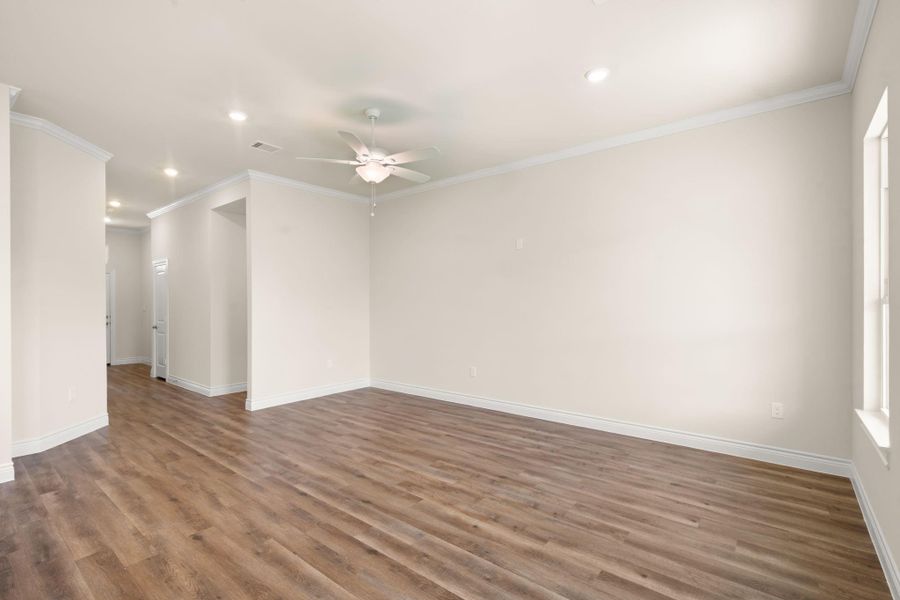 Spacious, unfurnished interior of a new home in Grand Oaks Reserve, Cleveland (Image 17). Spacious, unfurnished interior of a new home in Grand Oaks Reserve, Cleveland (Image 17).
