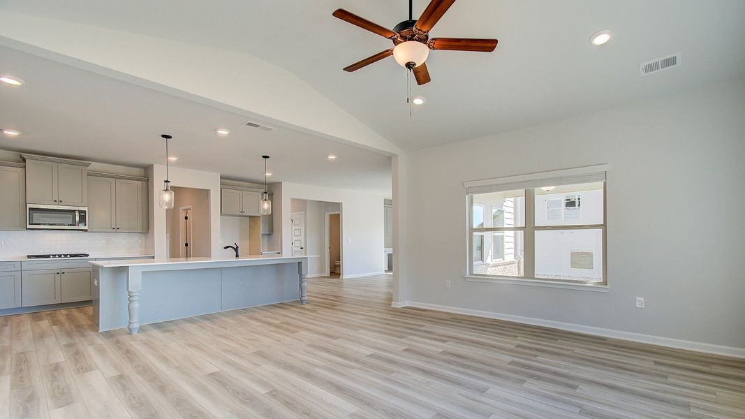 Representative furnished interior of a home built from the Stonefield by DRB Homes in Everson, Snellville (Image 18). Representative furnished interior of a home built from the Stonefield by DRB Homes in Everson, Snellville (Image 18).